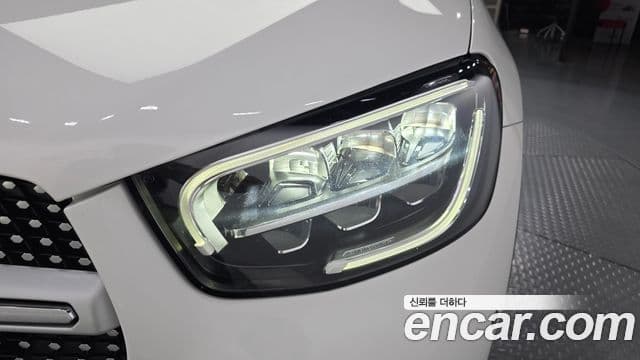 Mercedes-Benz GLC-Class 2022 — Photo 20/32