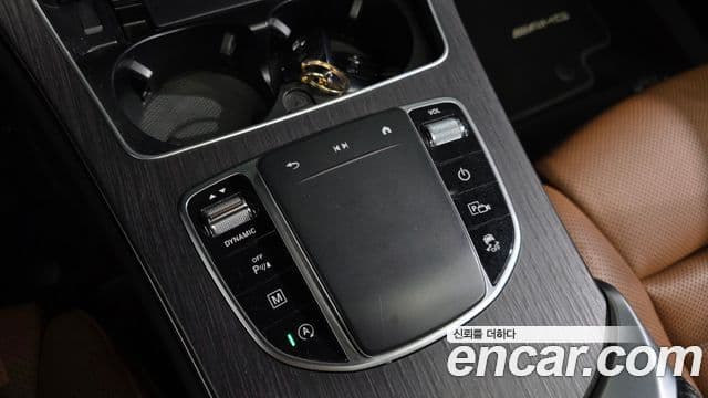Mercedes-Benz GLC-Class 2022 — Photo 5/32