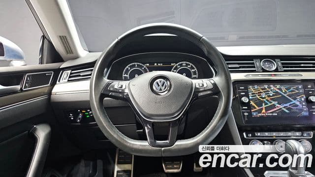 Volkswagen Arteon 2019 — ფოტო 13/20