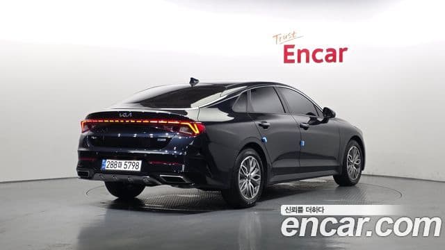 Kia K5 2022 — Şəkil 2/20