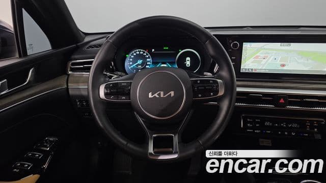 Kia K5 2022 — Şəkil 13/20