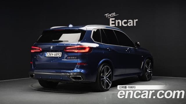 BMW X5 2019 — ფოტო 2/20