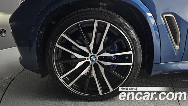 BMW X5 2019 — ფოტო 5/20