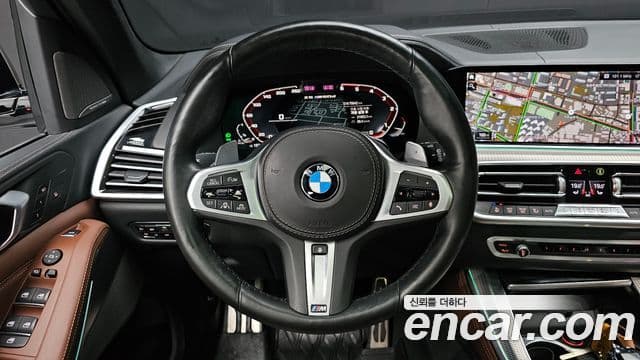 BMW X5 2019 — ფოტო 13/20