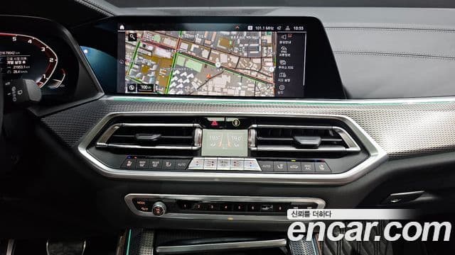 BMW X5 2019 — ფოტო 14/20
