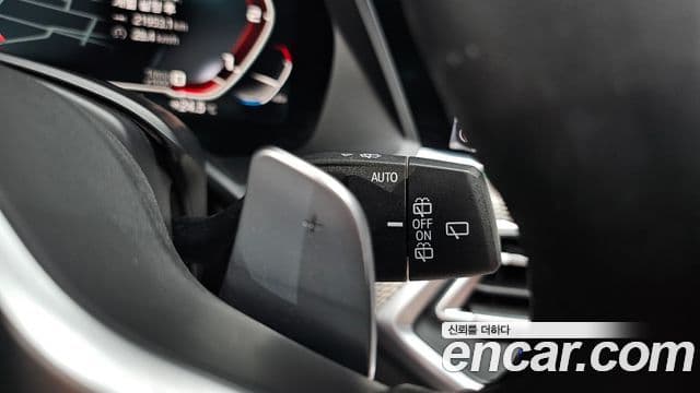 BMW X5 2019 — Photo 33/34