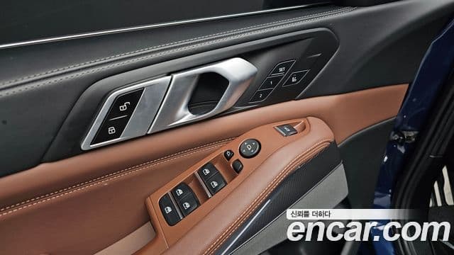BMW X5 2019 — Photo 12/34