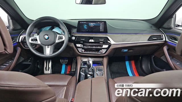 BMW 5 Series 2020 — ფოტო 7/20
