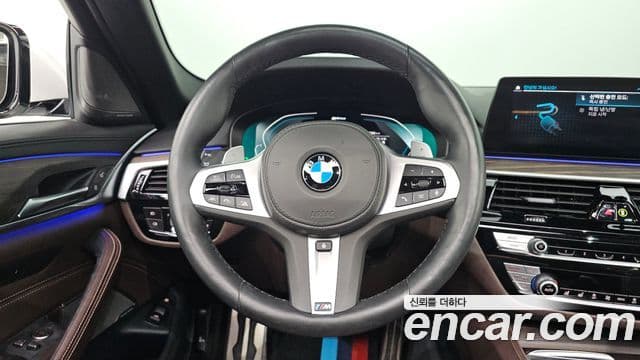BMW 5 Series 2020 — ფოტო 11/20