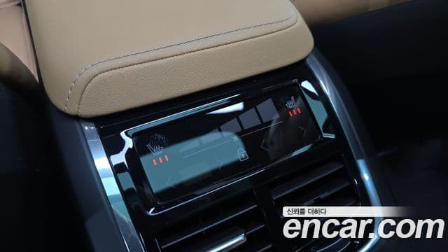 Volvo XC60 2021 — Photo 31/34