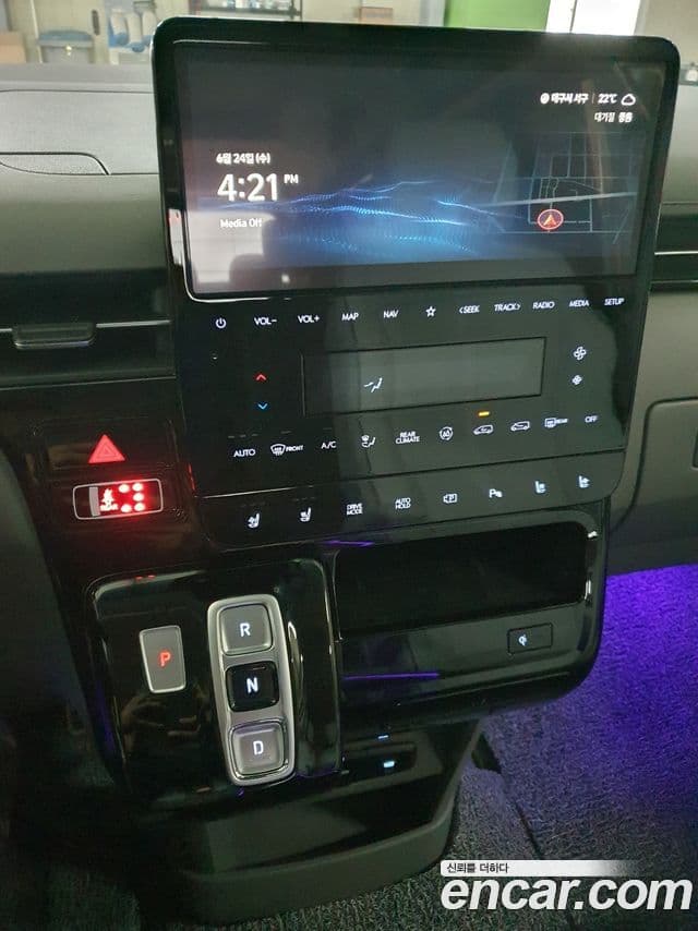 Hyundai Staria 2025 — Şəkil 7/16