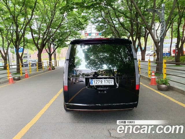 Hyundai Staria 2025 — Şəkil 14/16