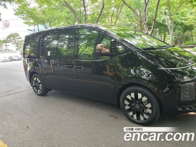 Hyundai Staria 2025 — Şəkil 4/16