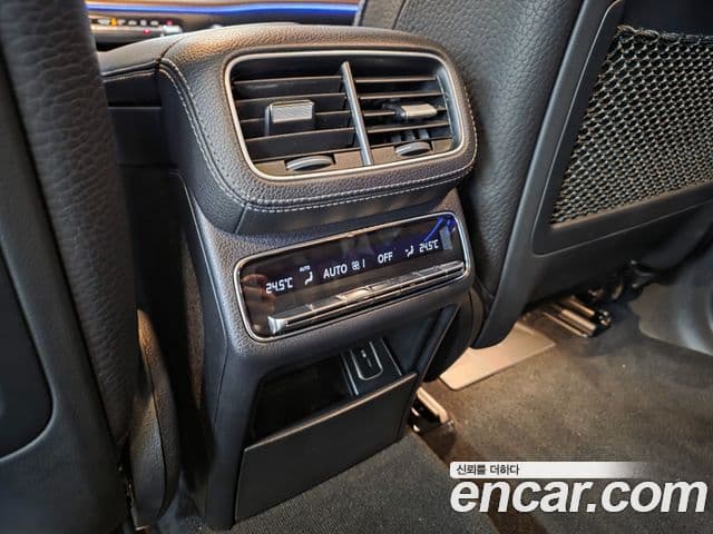Mercedes-Benz GLE-Class 2019 — Şəkil 10/20