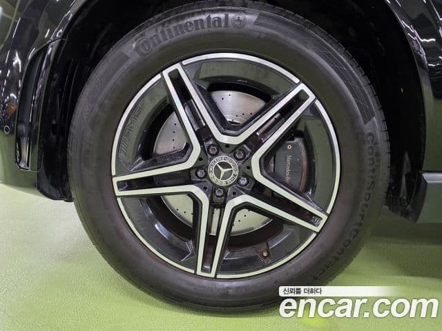 Mercedes-Benz GLE-Class 2019 — Şəkil 13/20