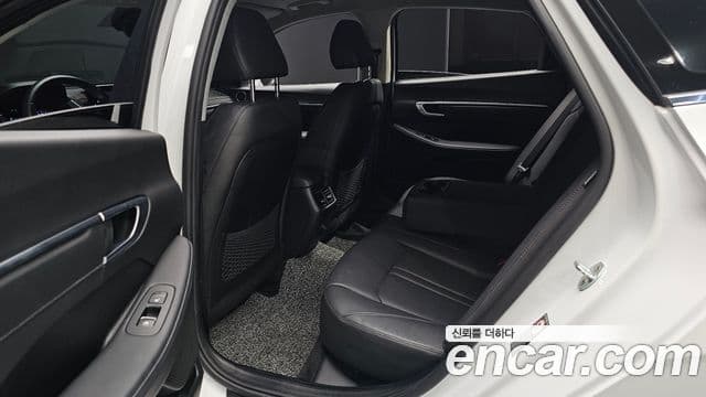 Hyundai Sonata 2019 — ფოტო 12/20