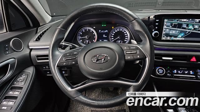 Hyundai Sonata 2019 — ფოტო 13/20