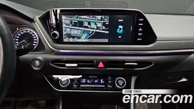 Hyundai Sonata 2019 — ფოტო 14/20