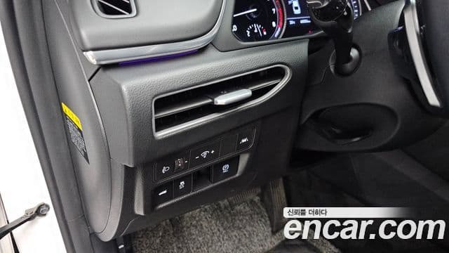 Hyundai Sonata 2019 — ფოტო 18/20