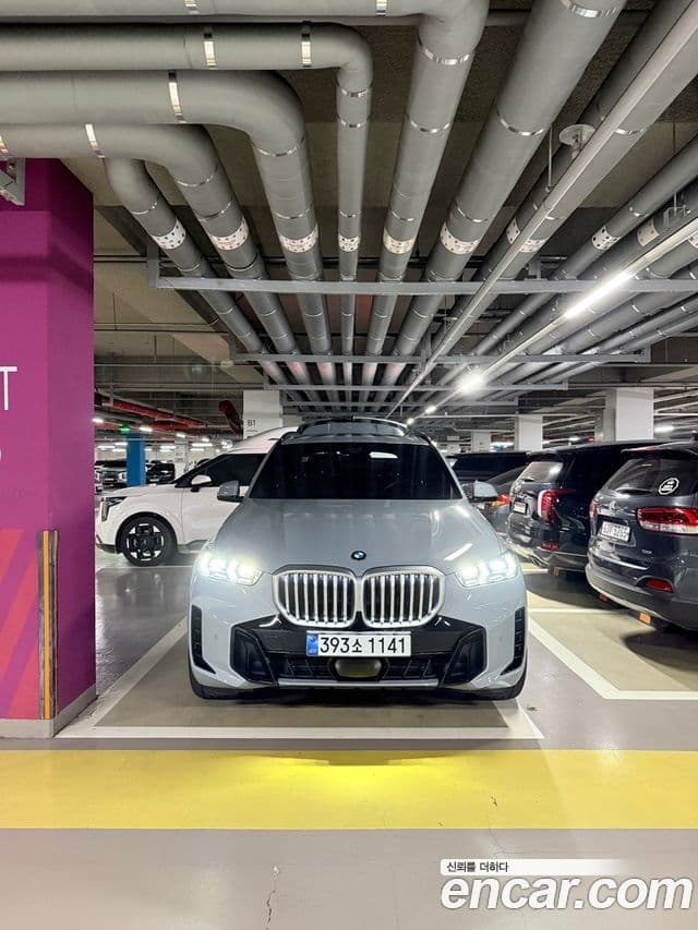 BMW X5 2025 — ფოტო 1/6
