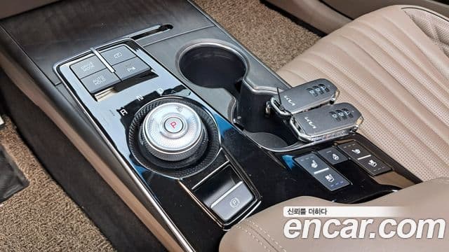Kia K8 2023 — ფოტო 9/20