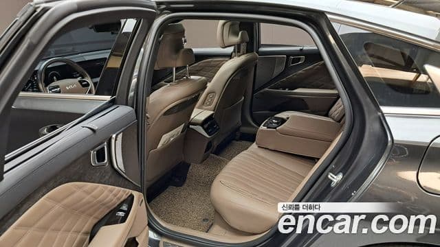 Kia K8 2023 — ფოტო 11/20