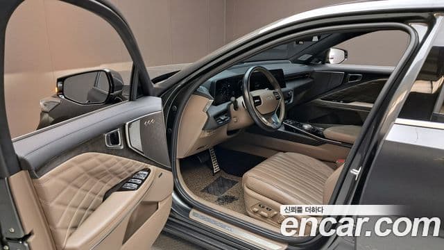 Kia K8 2023 — Photo 6/39