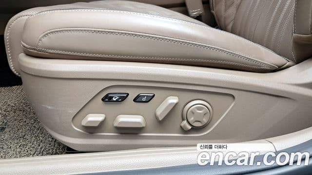 Kia K8 2023 — Photo 17/39