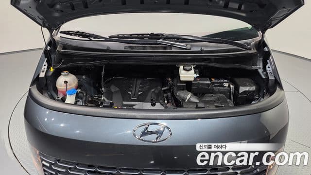 Hyundai Staria 2023 — фото 6 из 20
