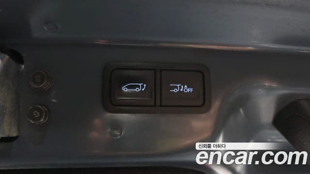 Hyundai Staria 2023 — Photo 4/32