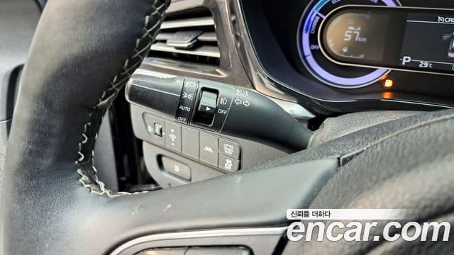 Kia Niro 2021 — Фото 15/20
