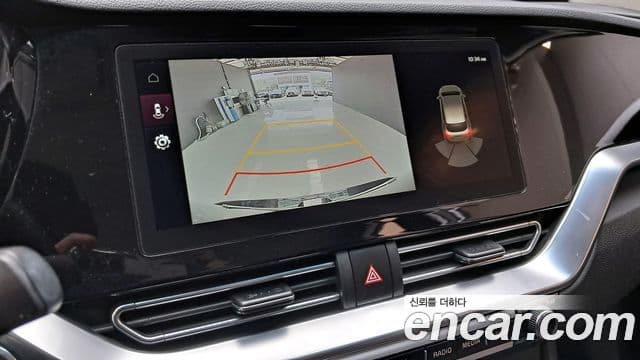 Kia Niro 2021 — Фото 18/20