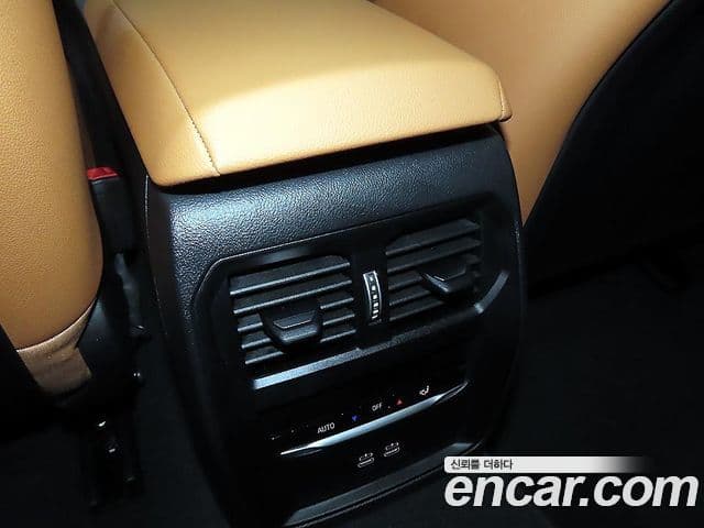 BMW 3 Series 2025 — Фото 15/20