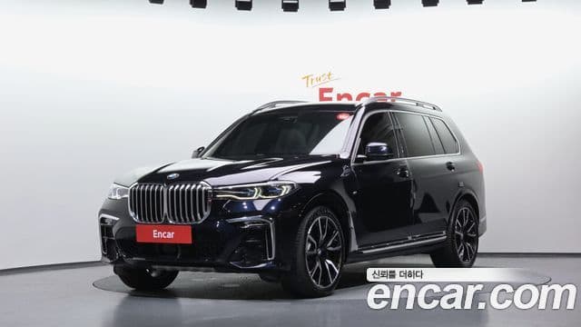 BMW X7 2021 — Photo 2/20