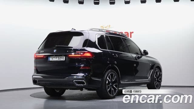 BMW X7 2021 — Photo 5/20