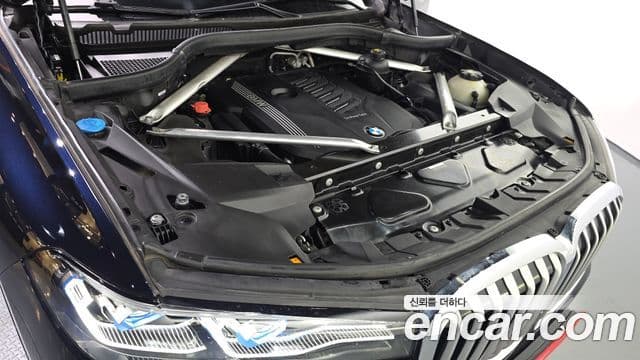 BMW X7 2021 — Photo 6/20