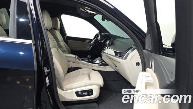 BMW X7 2021 — Photo 1/20