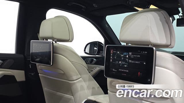 BMW X7 2021 — Photo 20/20