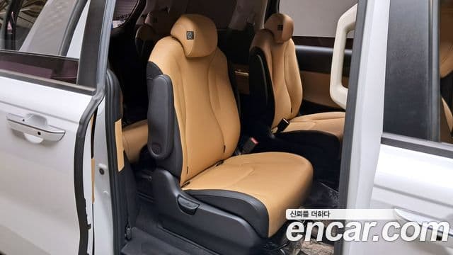 Kia Carnival 2021 — Şəkil 11/20