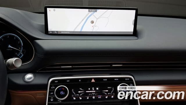 Genesis GV80 2022 — Şəkil 16/20