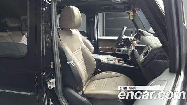 Mercedes-Benz G-Class 2025 — Photo 4/34
