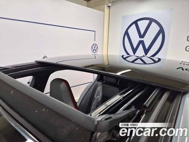 Volkswagen Golf 2025 — ფოტო 13/20