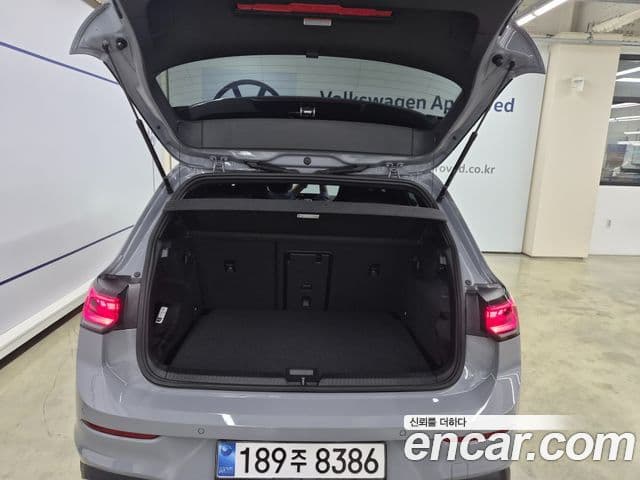 Volkswagen Golf 2025 — ფოტო 11/20