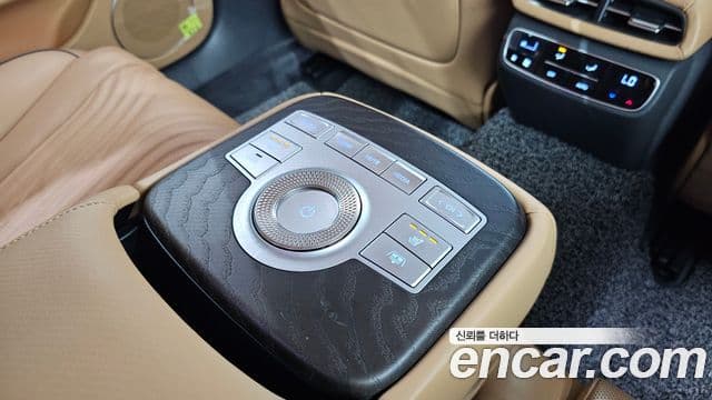 Genesis Electrified G80 2021 — Şəkil 18/20