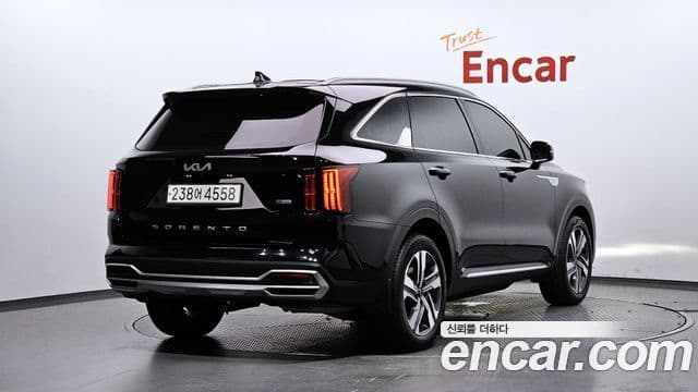 Kia Sorento 2022 — ფოტო 2/20