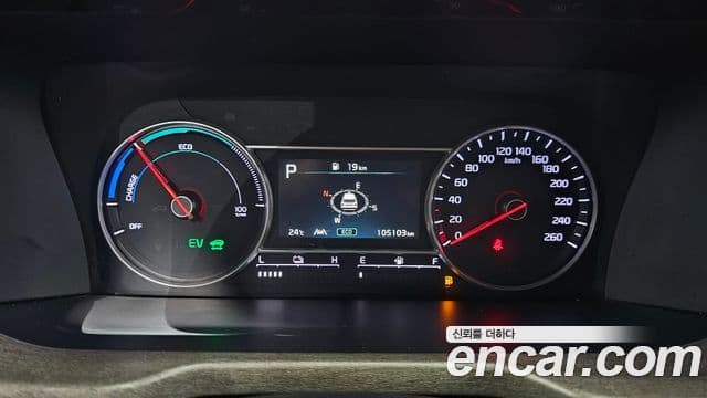 Kia Sorento 2022 — ფოტო 8/20