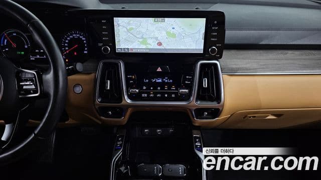Kia Sorento 2022 — ფოტო 13/20