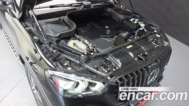 Mercedes-Benz GLE-Class 2020 — ფოტო 6/20