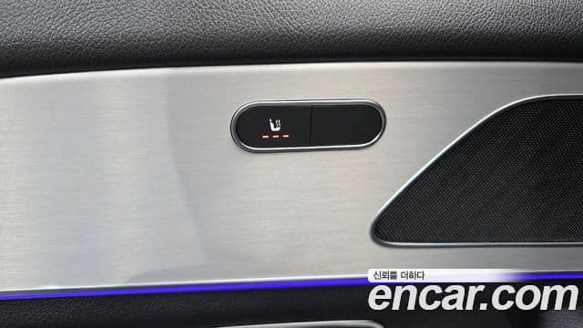 Mercedes-Benz GLE-Class 2020 — ფოტო 18/20