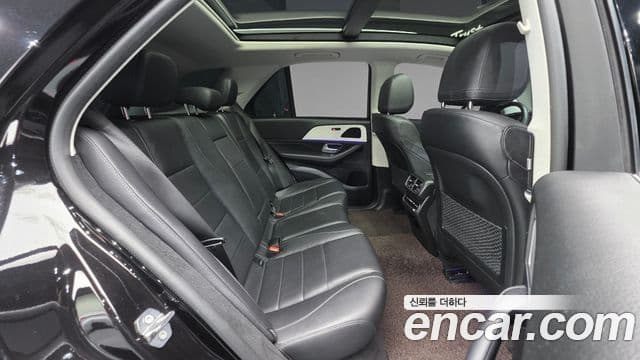 Mercedes-Benz GLE-Class 2020 — ფოტო 19/20
